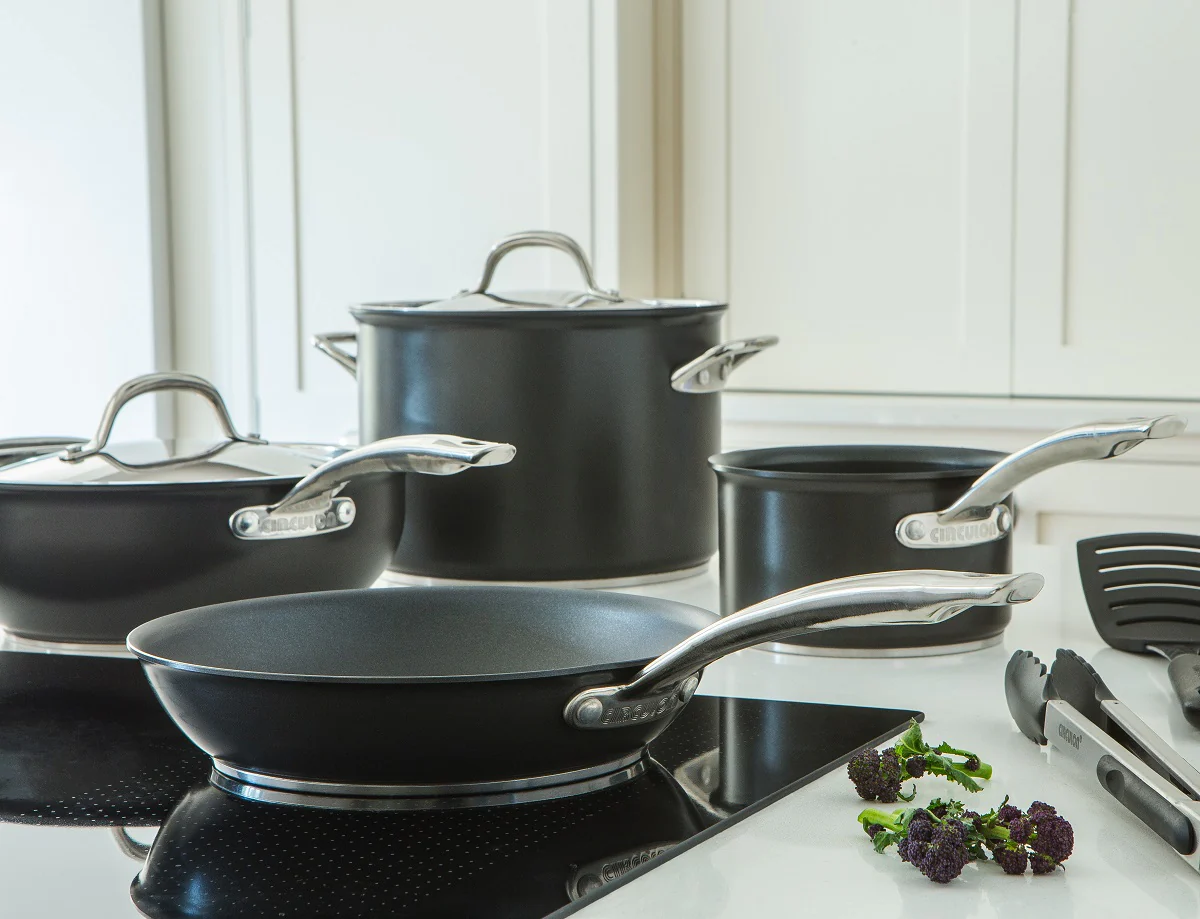 Excellence Non-Stick Induction Milk Pan - 16cm - Image 8