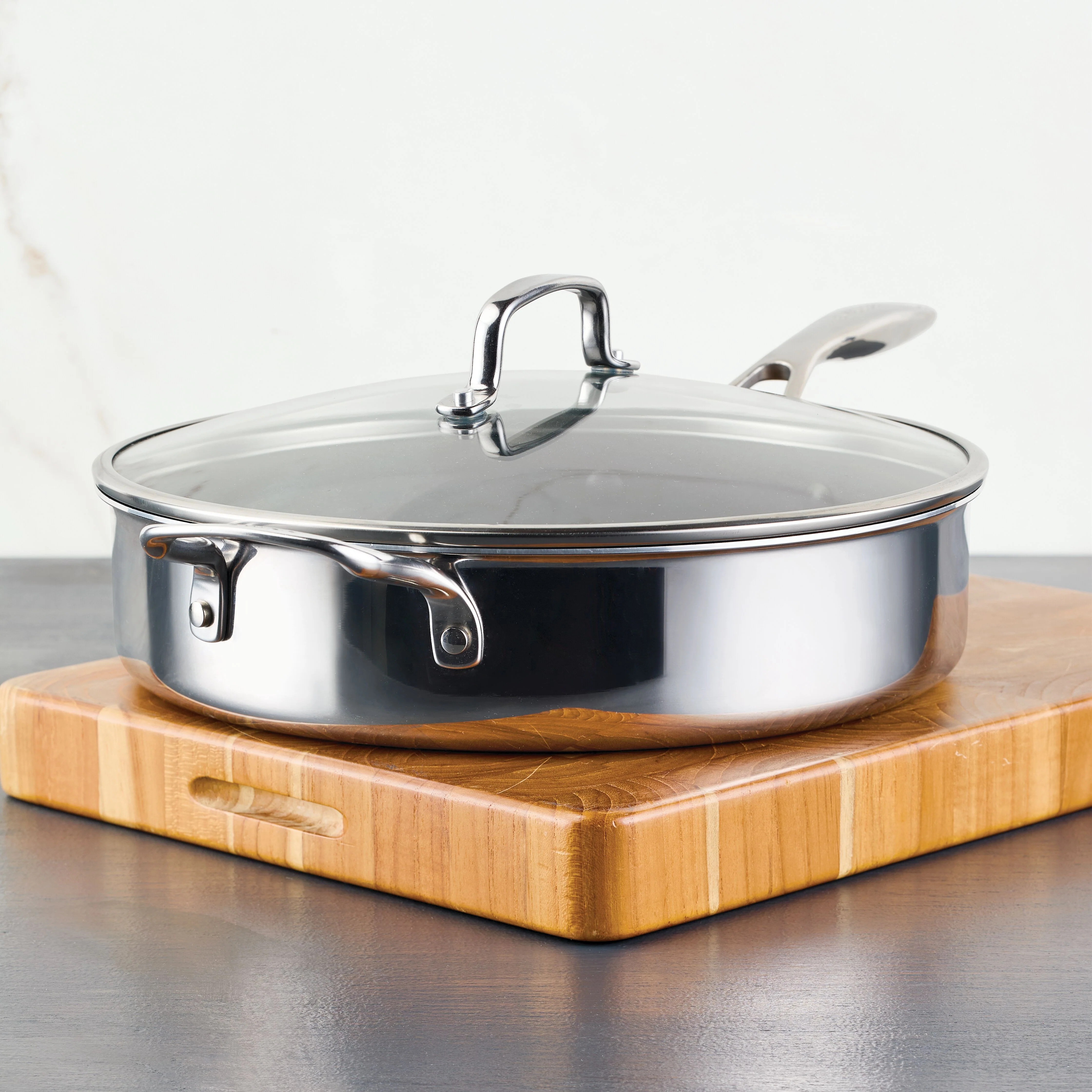 ScratchDefense Multi-Layer Stainless Steel Extreme Non-Stick Sauté Pan & Lid with Helper Handle - 4.7L - Image 15