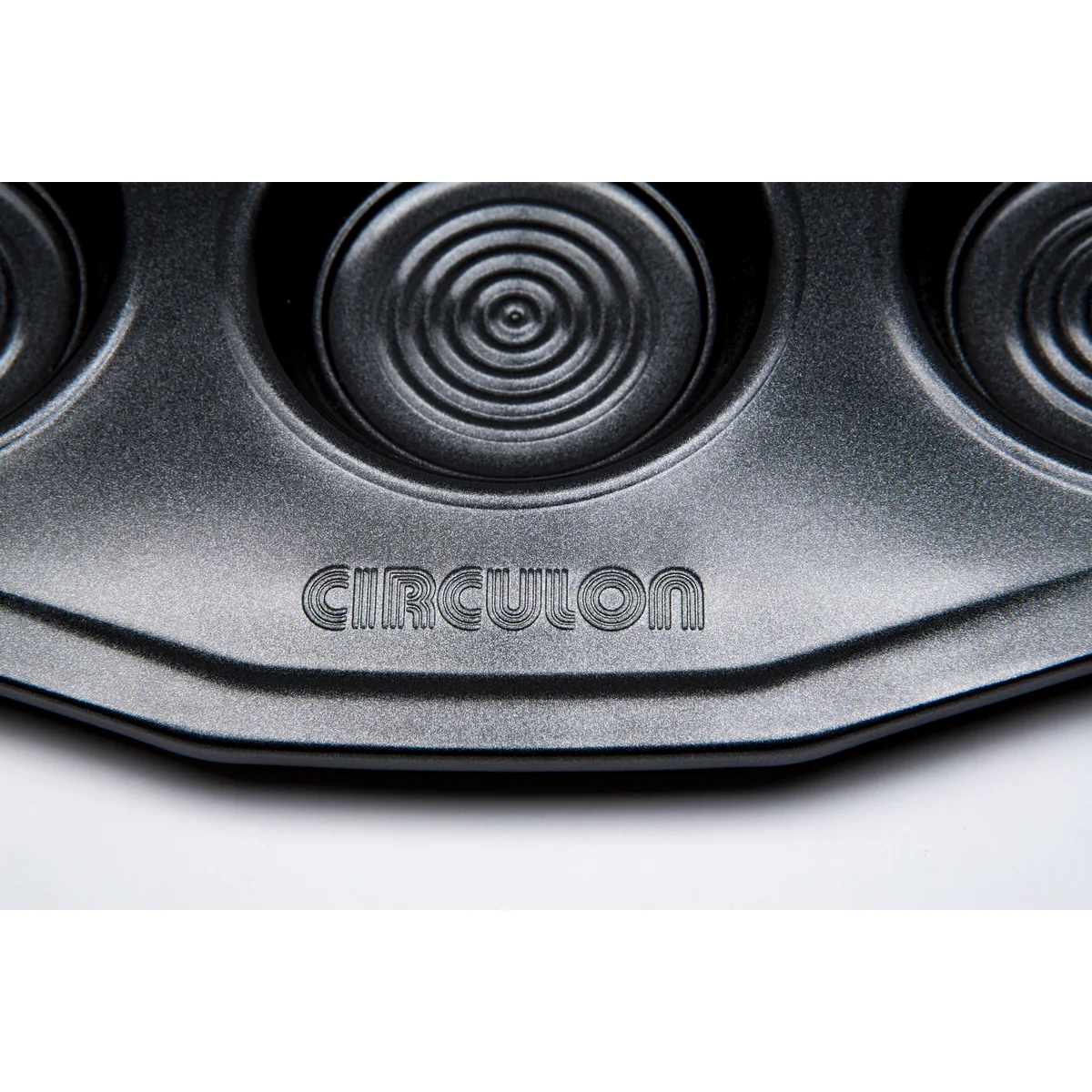 Ultimum 12 Cup Non-Stick Bun Tin - Image 3